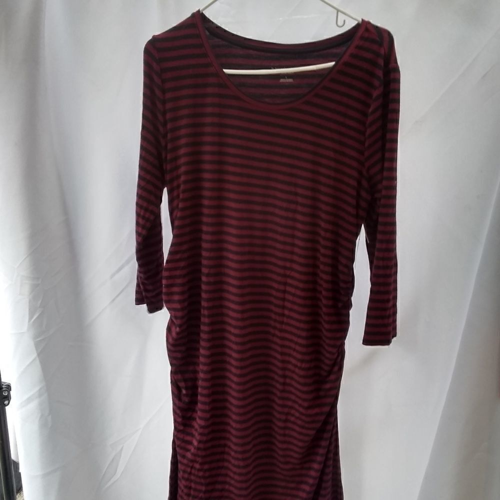 Liz Lange maternity dress 